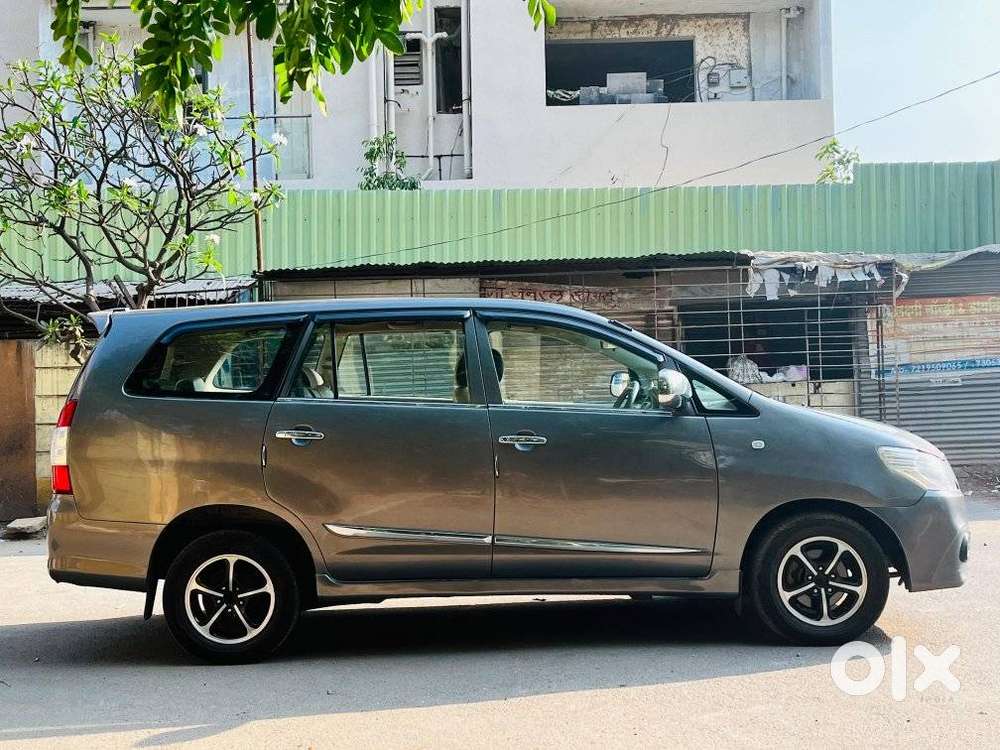 Toyota Innova 2.5 G (diesel) 7 Seater, 2015, Diesel