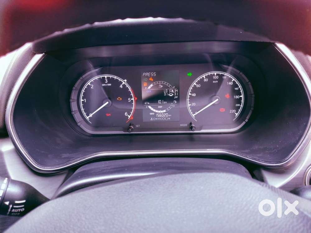 Tata Safari Xt Diesel 2021