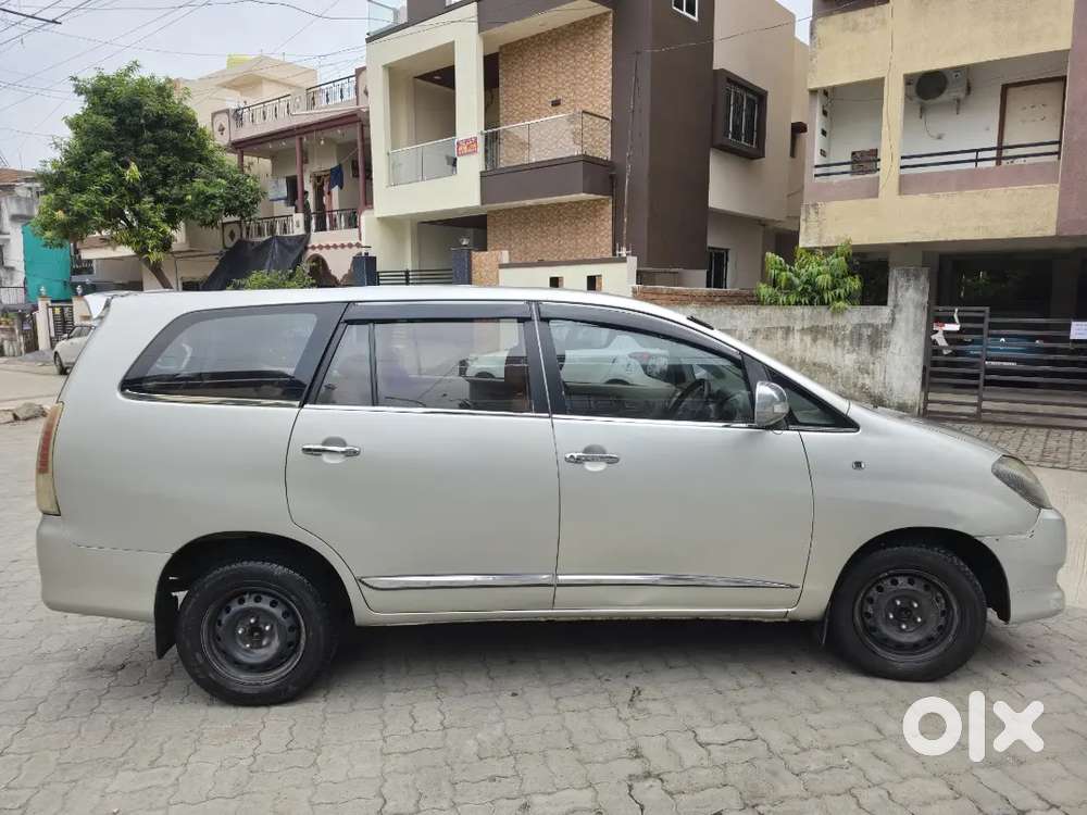 Toyota Innova 2.5 G 2008