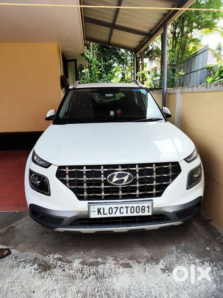 Hyundai Venue 2019 Petrol Well Maintained