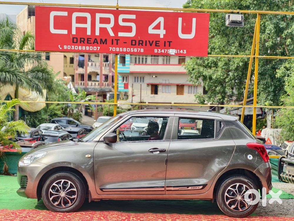 Maruti Suzuki Swift 1.2 Lxi (o), 2022, Petrol