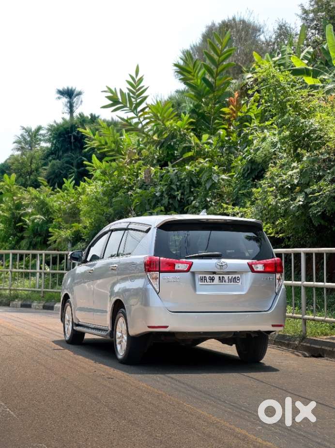 Toyota Innova Crysta 2.8 Gx At, 2017, Diesel