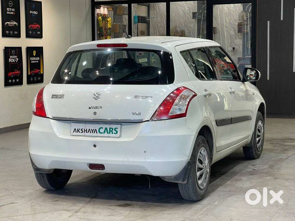 Maruti Suzuki Swift Vxi Abs Bsiv, 2016, Petrol
