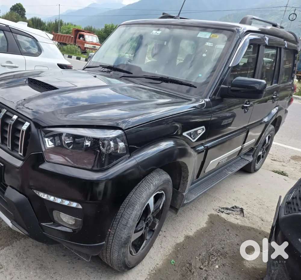 Mahindra Scorpio Classic 2025