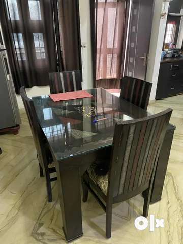 Olx 4 2025 seater dining table