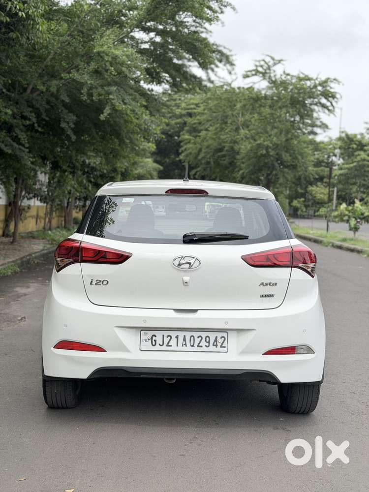 Hyundai I20 1.4 Asta (o) Crdi, 2015, Diesel