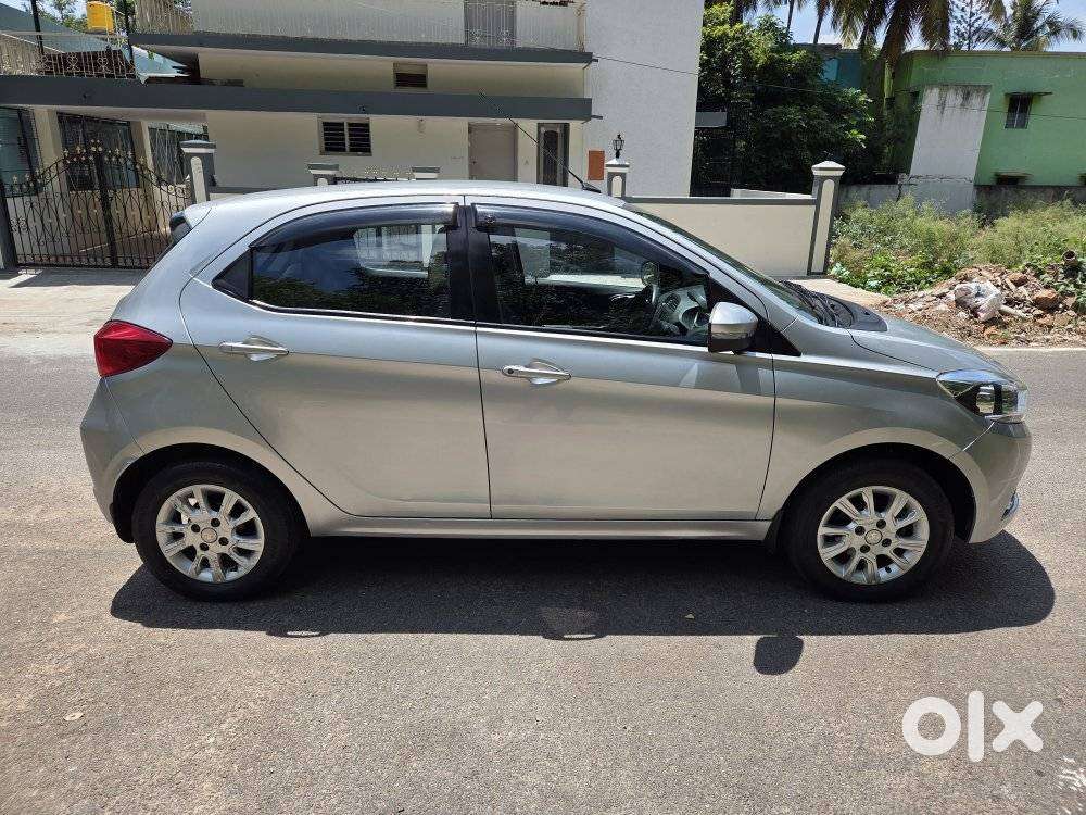 Tata Tiago Xz, 2016, Petrol