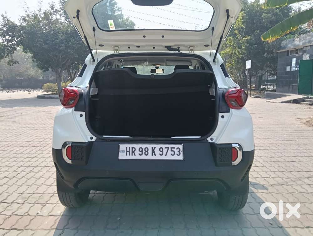 Tata Punch Accomplished, 2023, Petrol