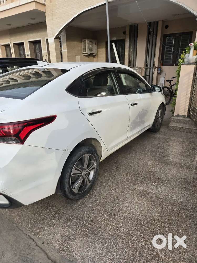 Hyundai Verna December 2017(1.5 Yrs Left In Delhi Ncr)