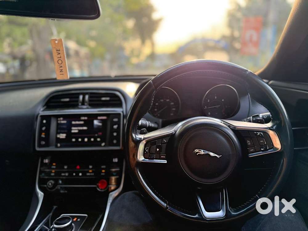 Jaguar Xe 2018