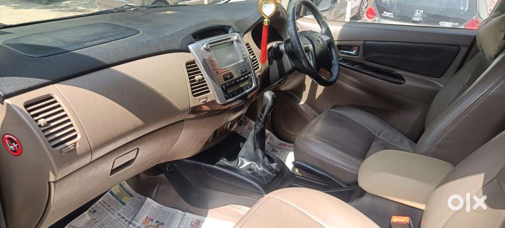 Toyota Innova 2.5 V 7 Str, 2015, Diesel