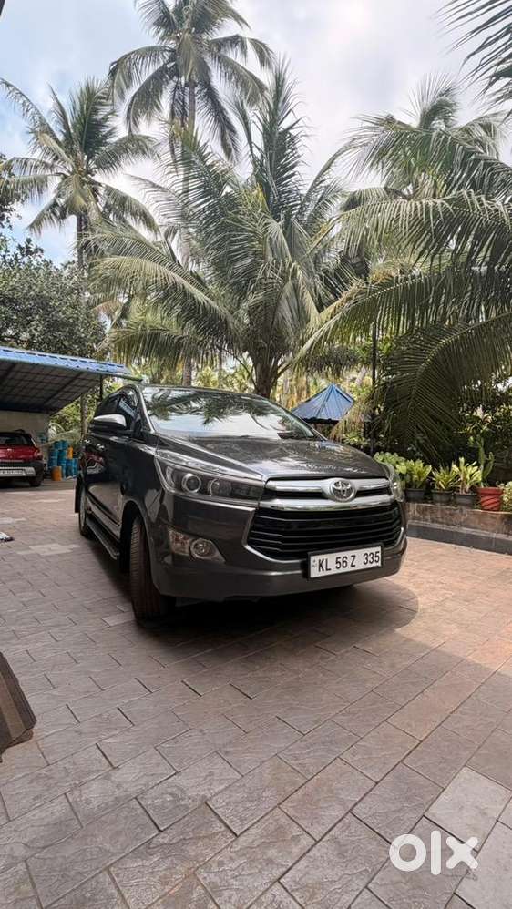 Toyota Innova Crysta 2018 Diesel Well Maintained