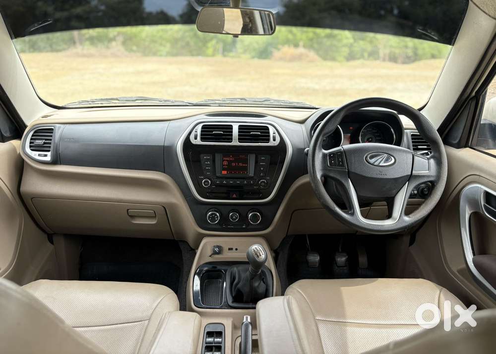 Mahindra Tuv 300 T8, 2015, Diesel