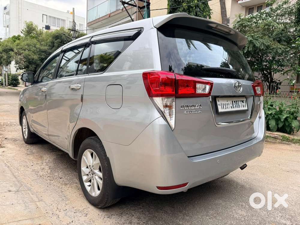 Toyota Innova Crysta 2.4 V 7 Str, 2017, Diesel