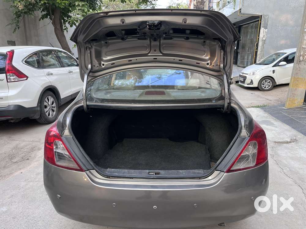 Nissan Sunny Special Edition, 2012, Petrol