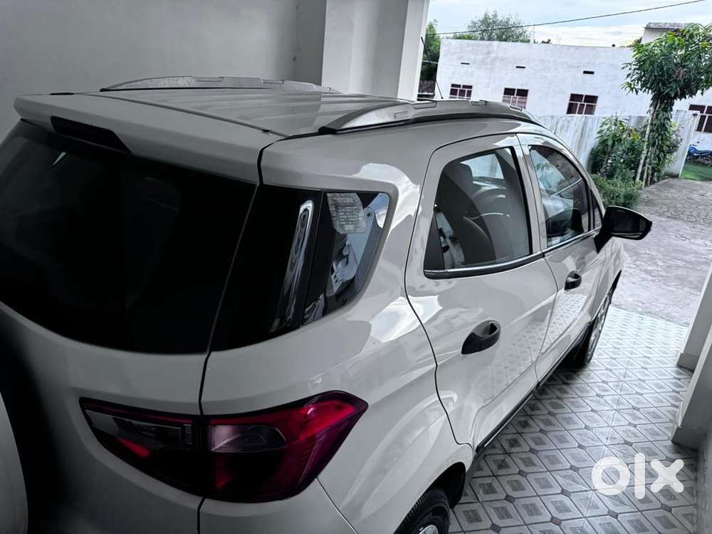 Ford Ecosport 2017 Petrol 23000 Km Driven Well Maintained