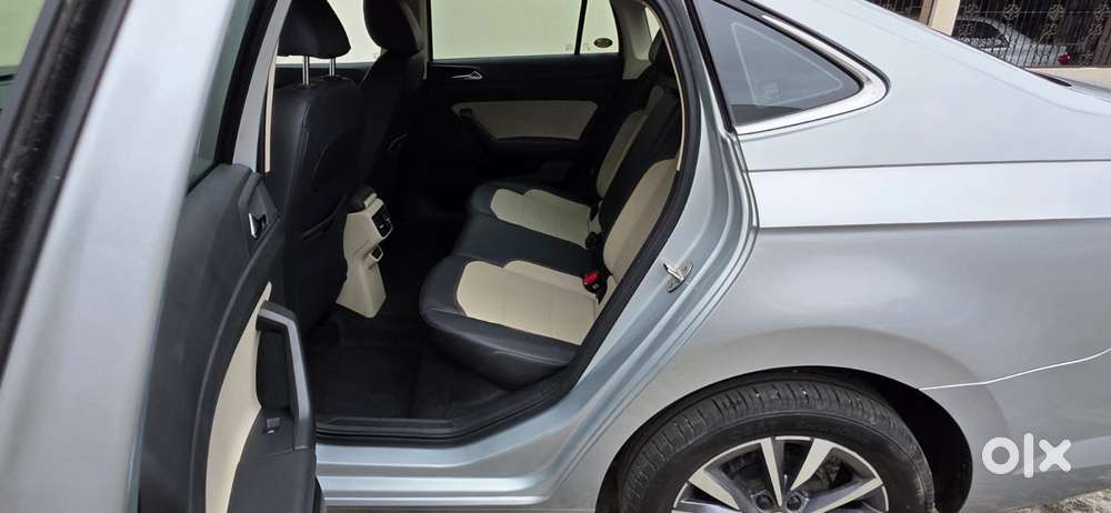 Skoda Slavia Style 1.0L TSI MT, 2023, Petrol