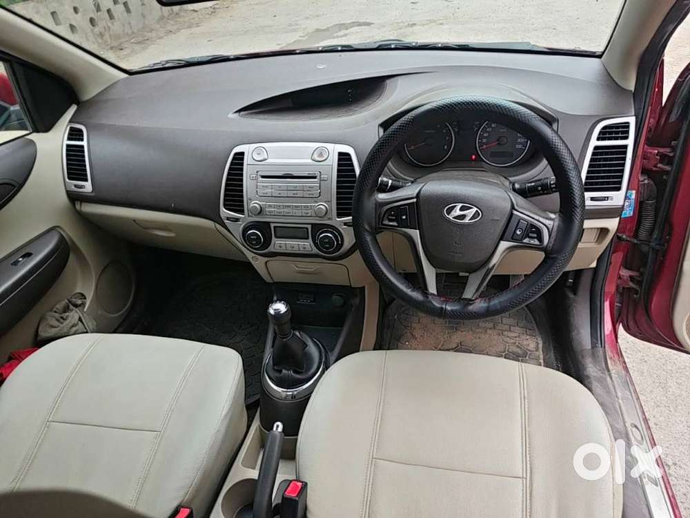 Hyundai I20 Sportz 1.2 Bs-iv, 2010, Petrol