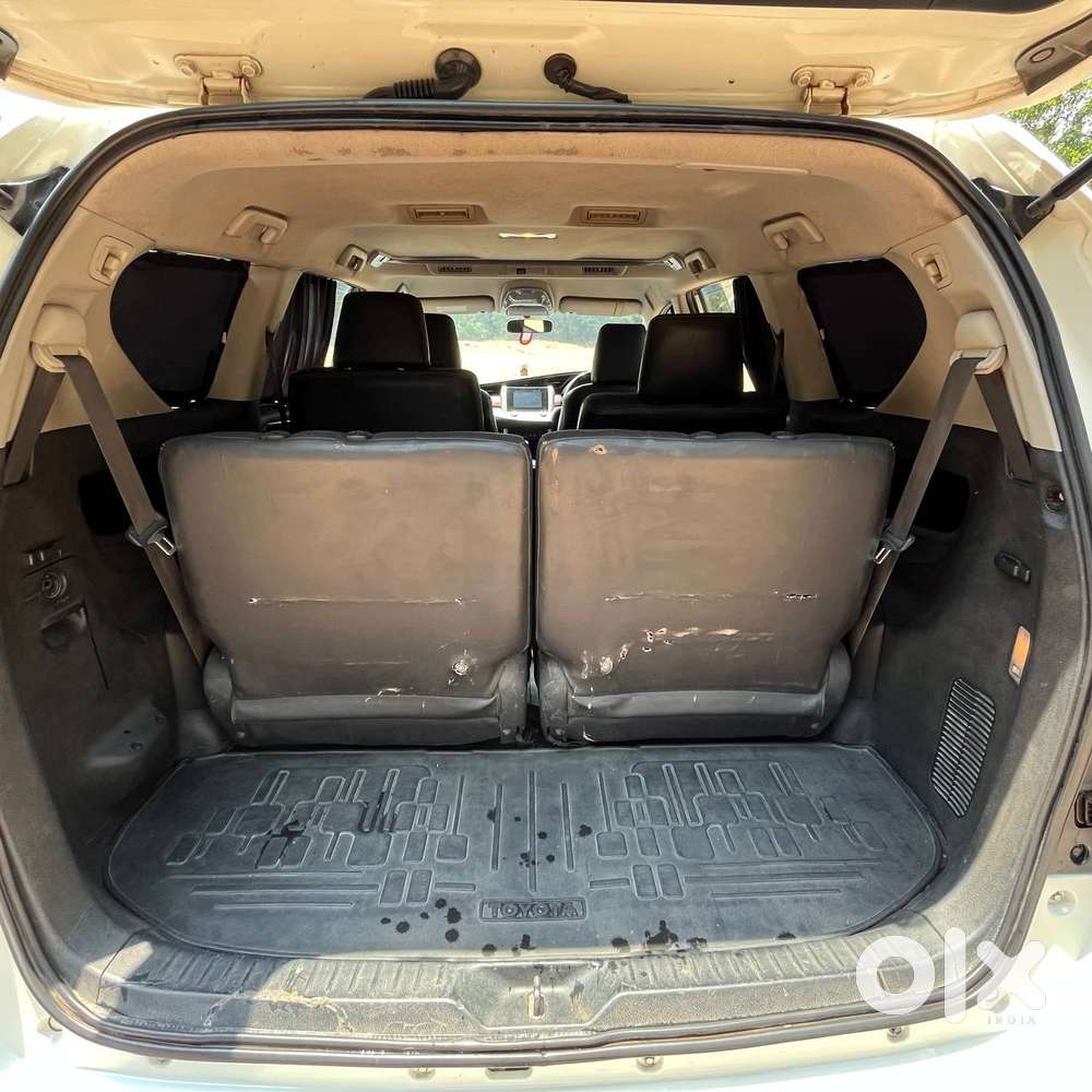 Toyota Innova Crysta Touring Sport 2.4 Mt, 2017, Diesel