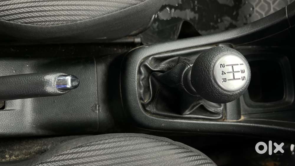 Maruti Suzuki Swift Zxi, 2013, Petrol