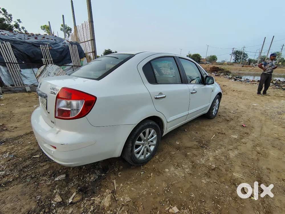 Sx4 2011 Petrol  80000 Km Driven
