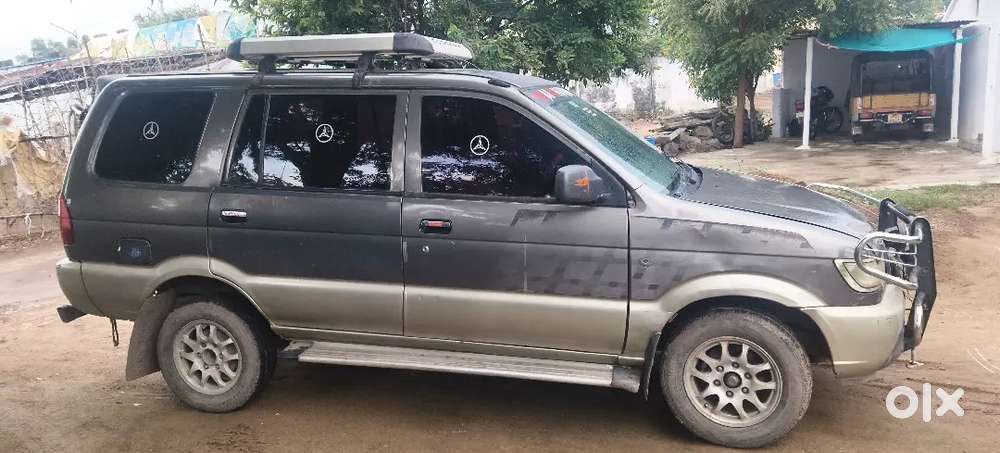 Chevrolet Tavera Neo 2012 Diesel