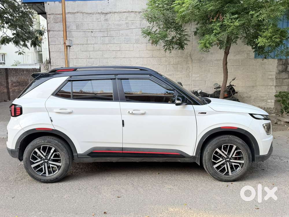 Hyundai Venue N Line 1.0 N8 Turbo Dct Dual Tone, 2023, Petrol