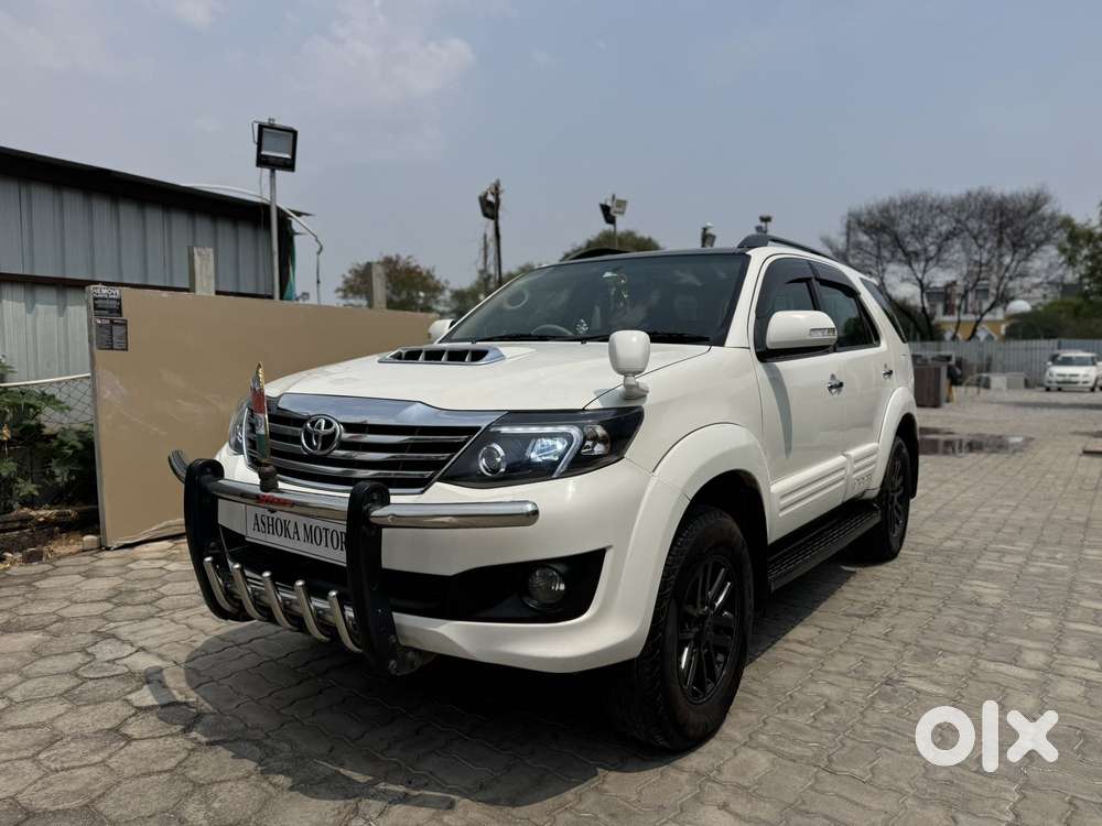 Toyota Fortuner 3.0 4x2 Automatic, 2012, Diesel