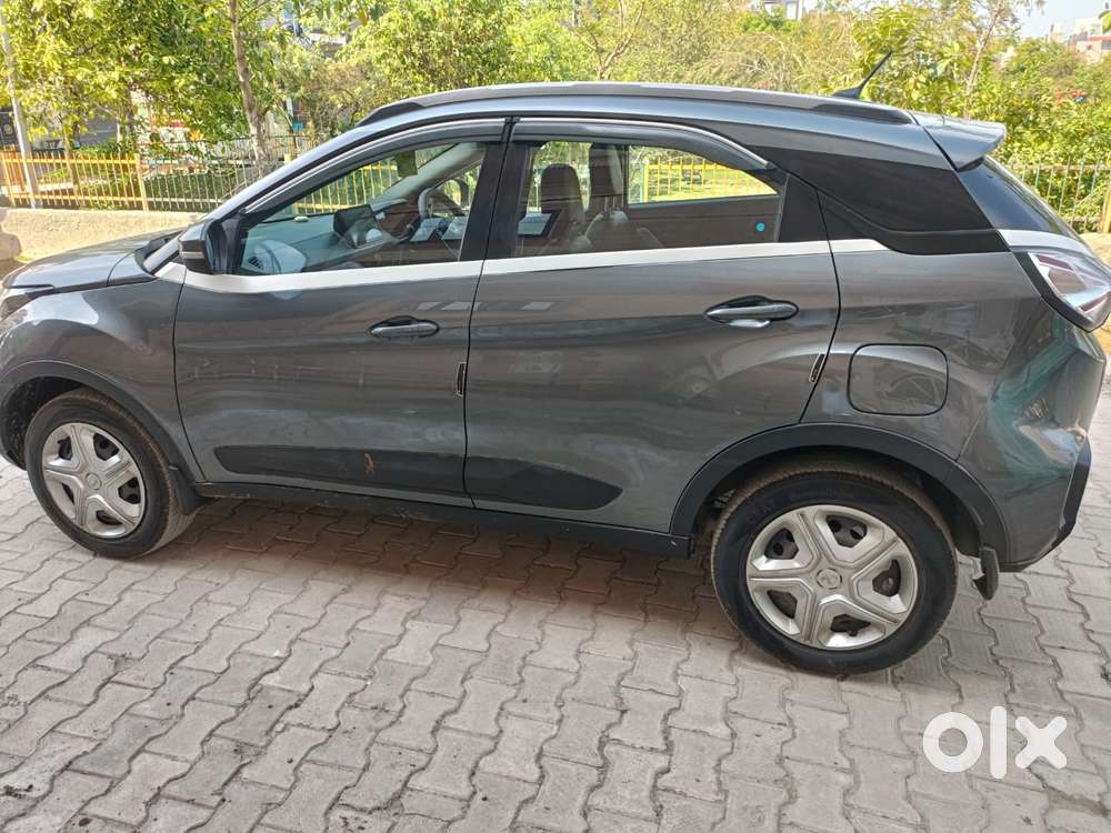 Tata Nexon 1.2 Revotron Xm (s), 2022, Cng & Hybrids