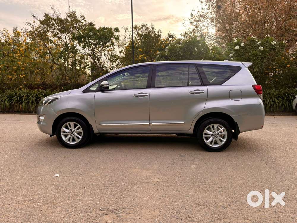 Toyota Innova Crysta 2.4 Gx Mt, 2017, Diesel
