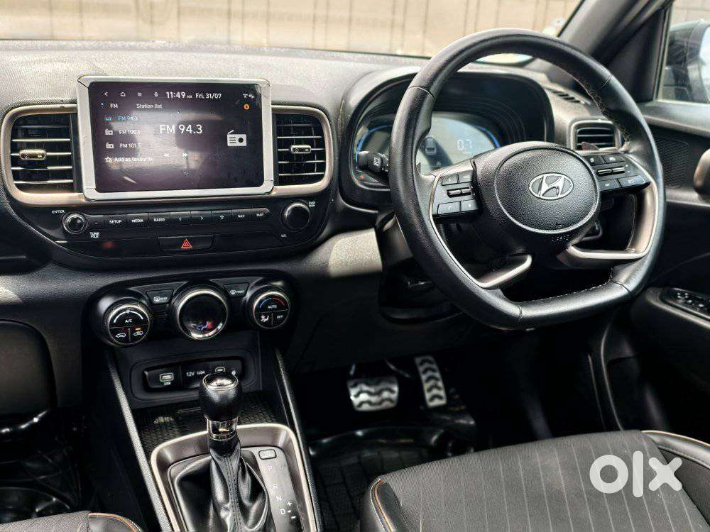 Hyundai Venue Sx(o) Knight Edition Dct, 2023, Petrol