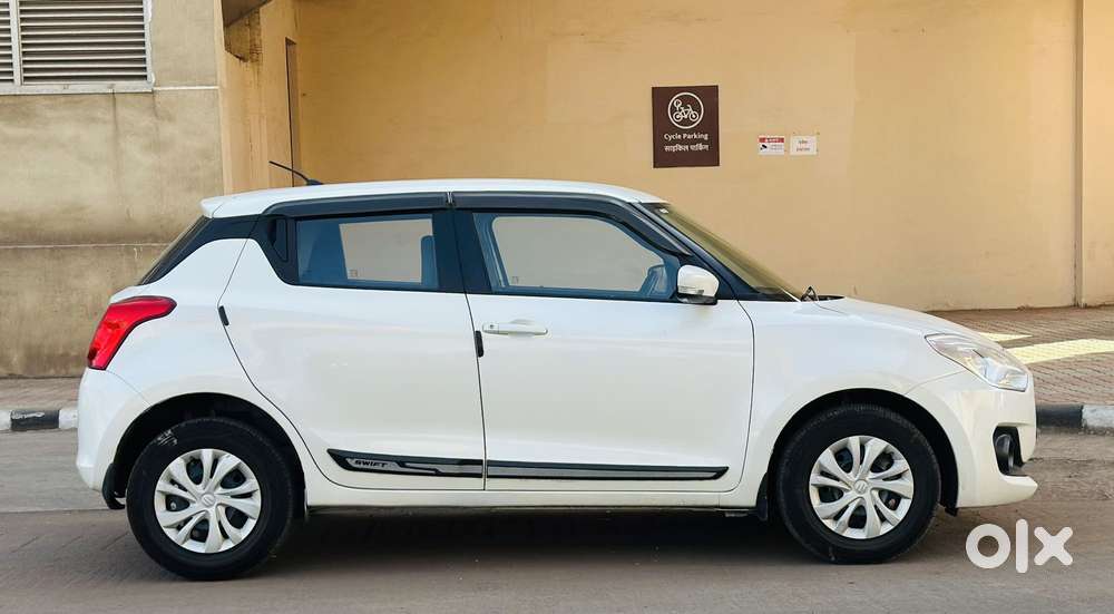 Maruti Suzuki Swift Vxi Optional, 2024, Petrol