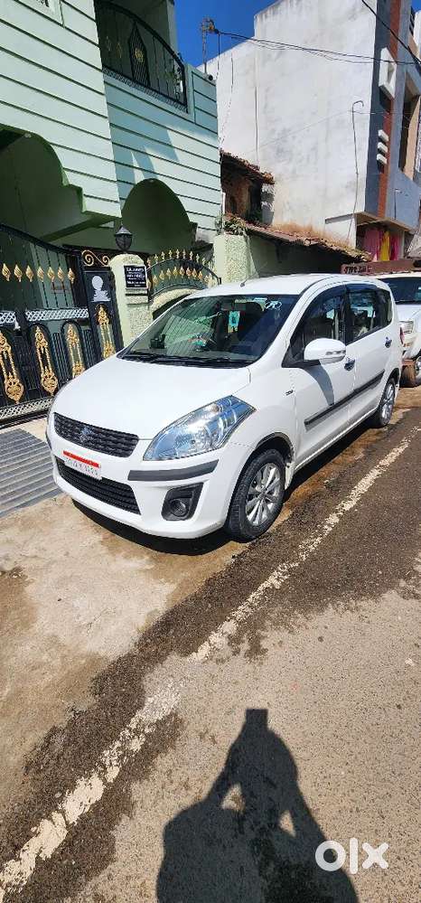 Maruti Suzuki Ertiga 2015 Diesel Well Maintained Single Handle Driven