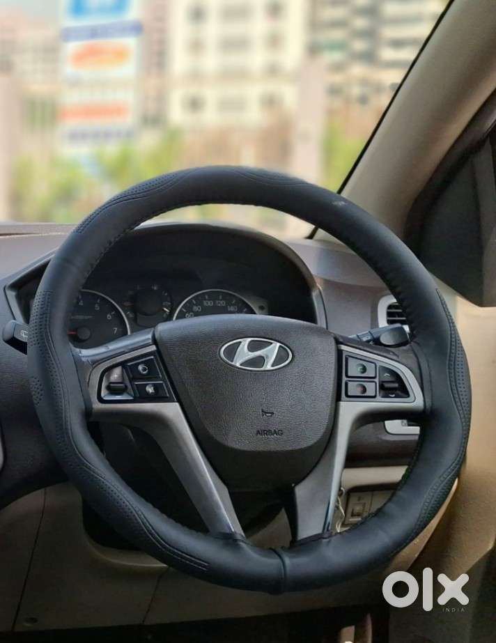 Hyundai I20 Asta 1.2 O With Sunroof, 2011, Petrol