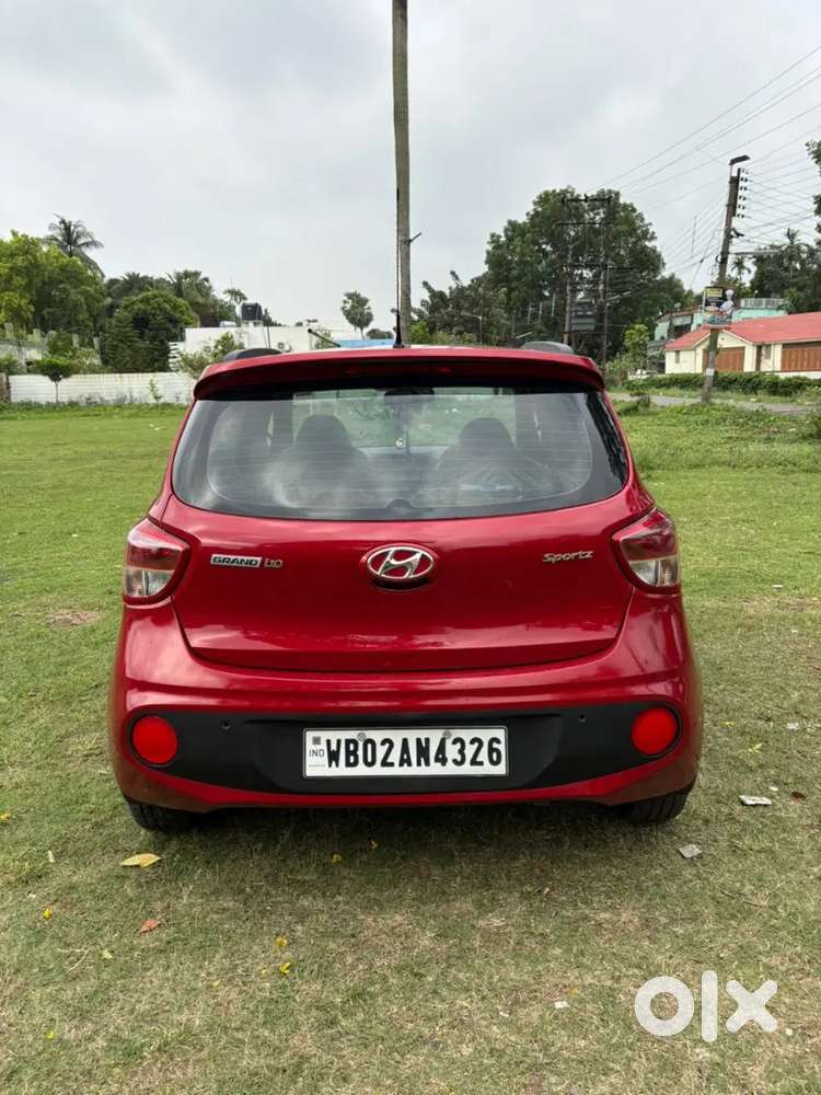 Hyundai Grand I10 2018 Petrol 12300 Km Driven