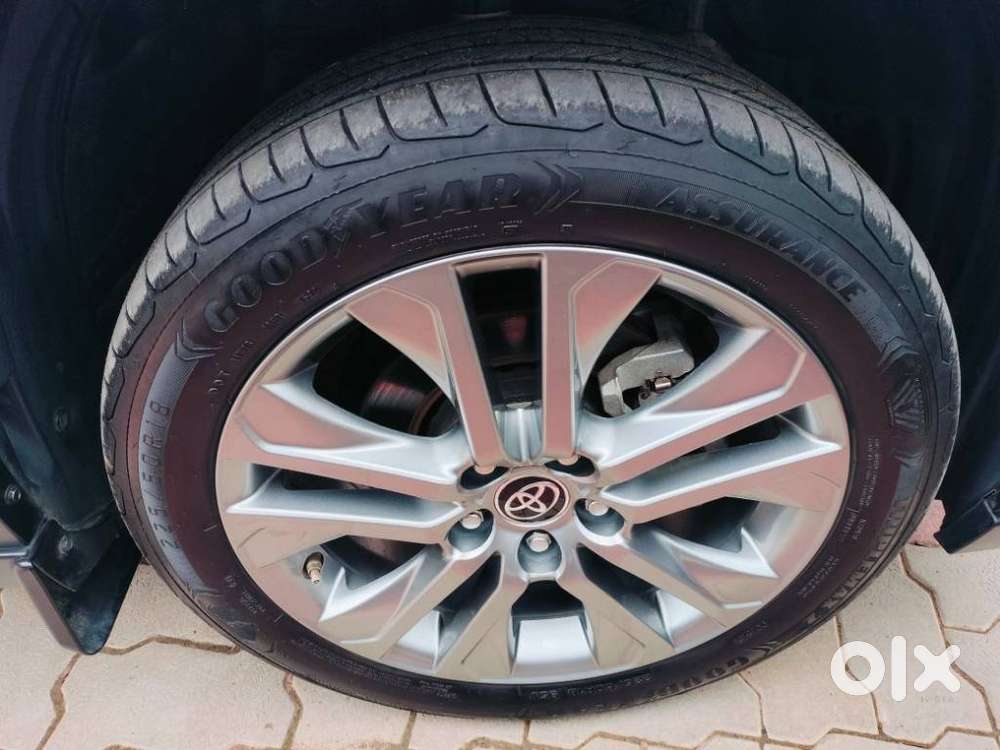 Toyota Innova Hycross 2.0 Zx (o) Hybrid 7 Str, 2024, Petrol