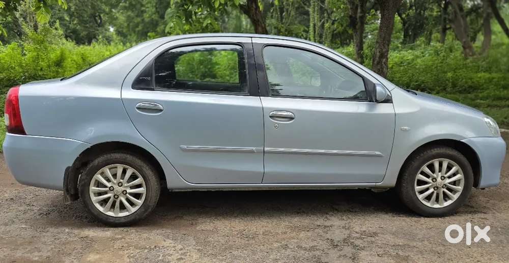 Toyota Etios [2013-2014] Petrol Manual 2011