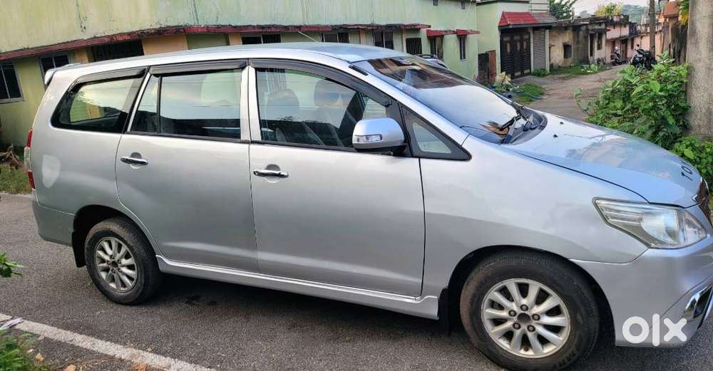 Toyota Innova 2.5 V 8 Str, 2015, Diesel