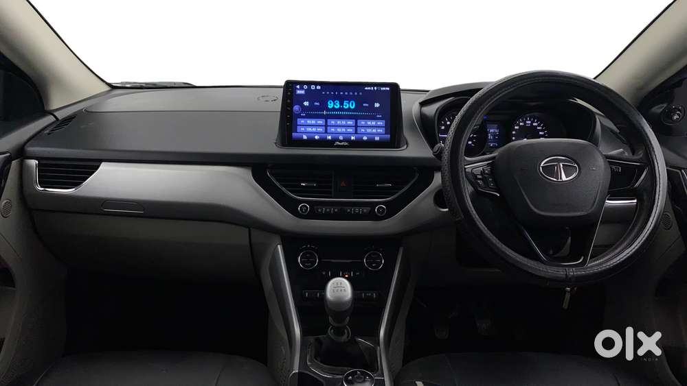 Tata Nexon 1.2 Revotron Xt, 2018, Petrol