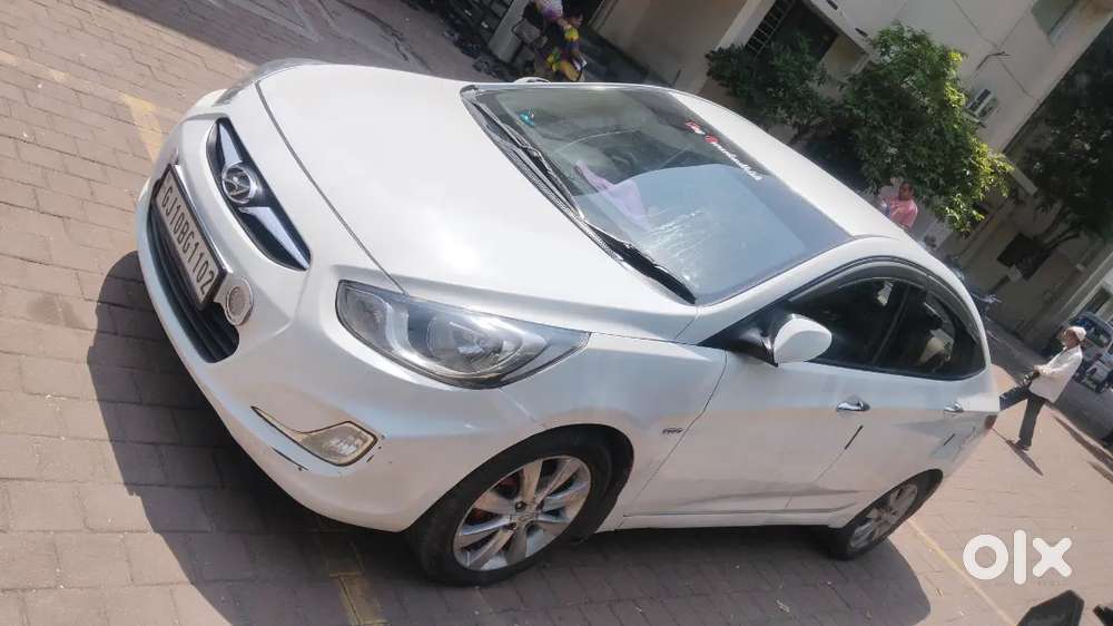 Hyundai Verna Fluidic 1.6 2012