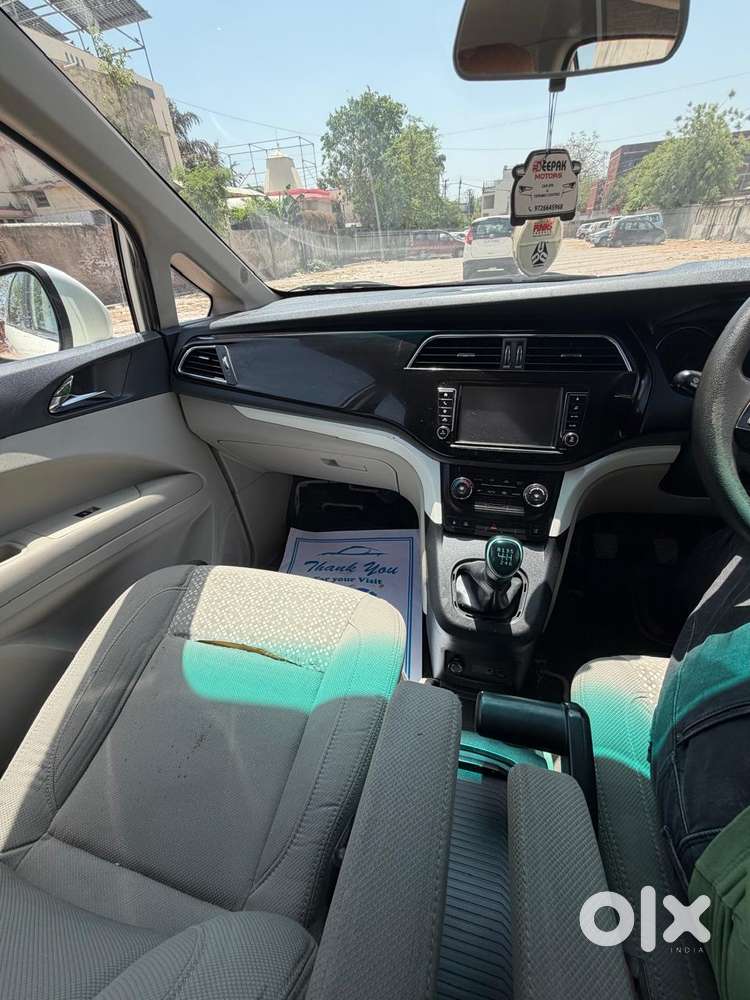 Mahindra Marazzo M2 8str, 2022, Diesel