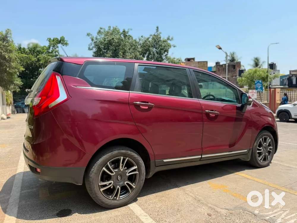 Mahindra Marazzo M8, 2019, Diesel