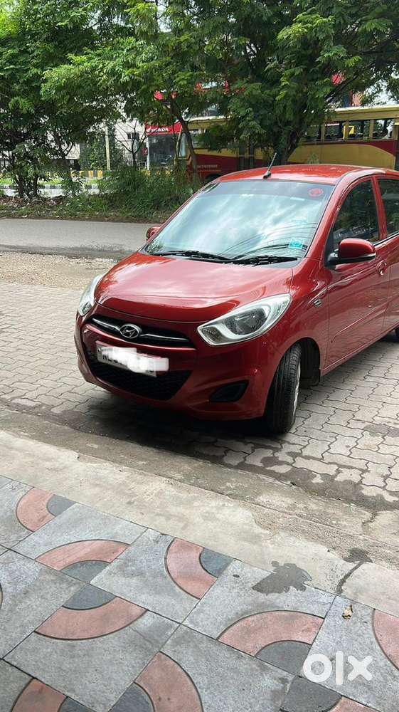 Hyundai I10 Sportz Petrol 2011