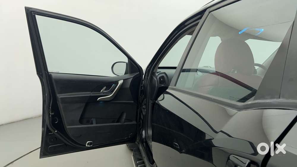Mahindra Xuv500 W7 At, 2020, Diesel