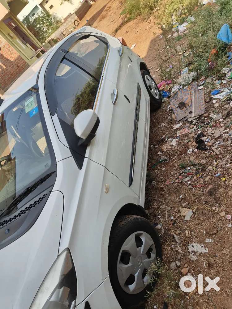 Tata Tiago 2016