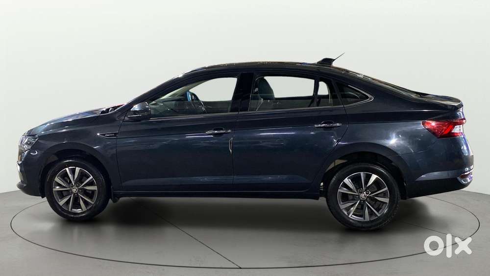 Skoda Slavia Style 1.0l Tsi Mt, 2023, Petrol