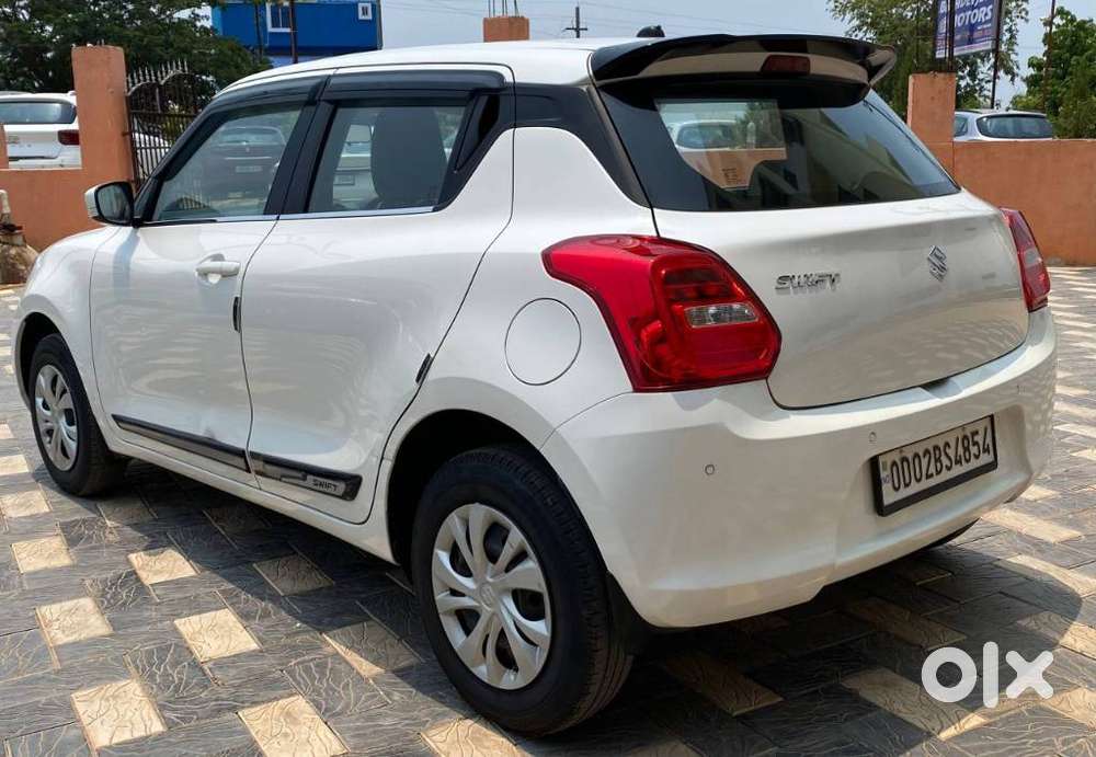 Maruti Suzuki Swift Vxi Abs Bsiv, 2021, Petrol
