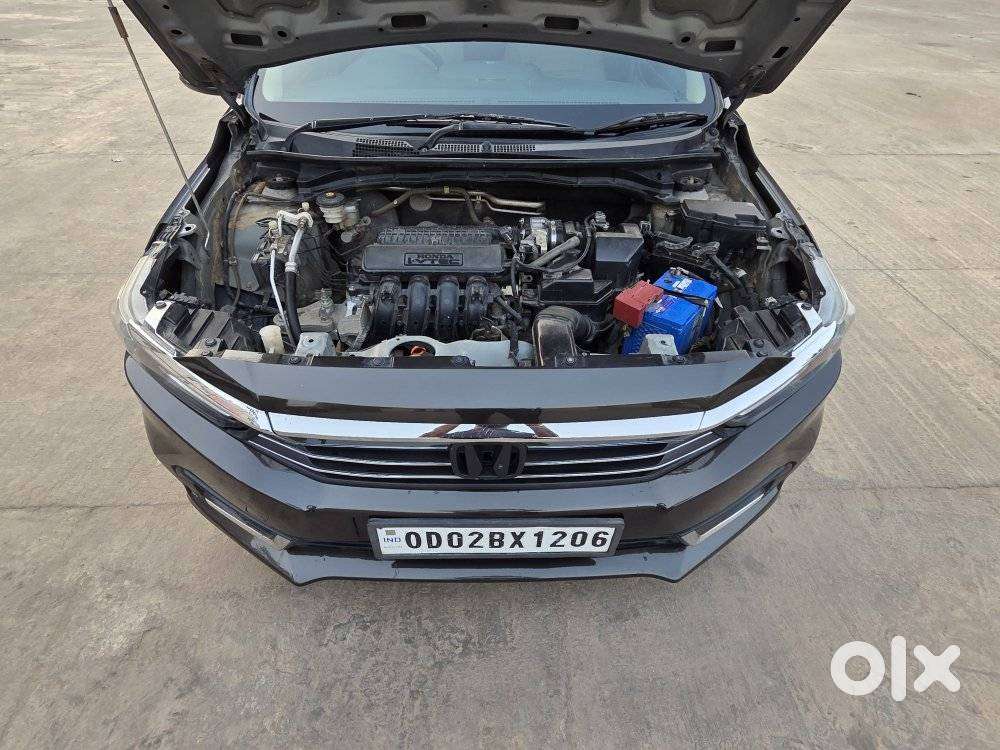 Honda Amaze 2nd Gen Vx, 2022, Petrol