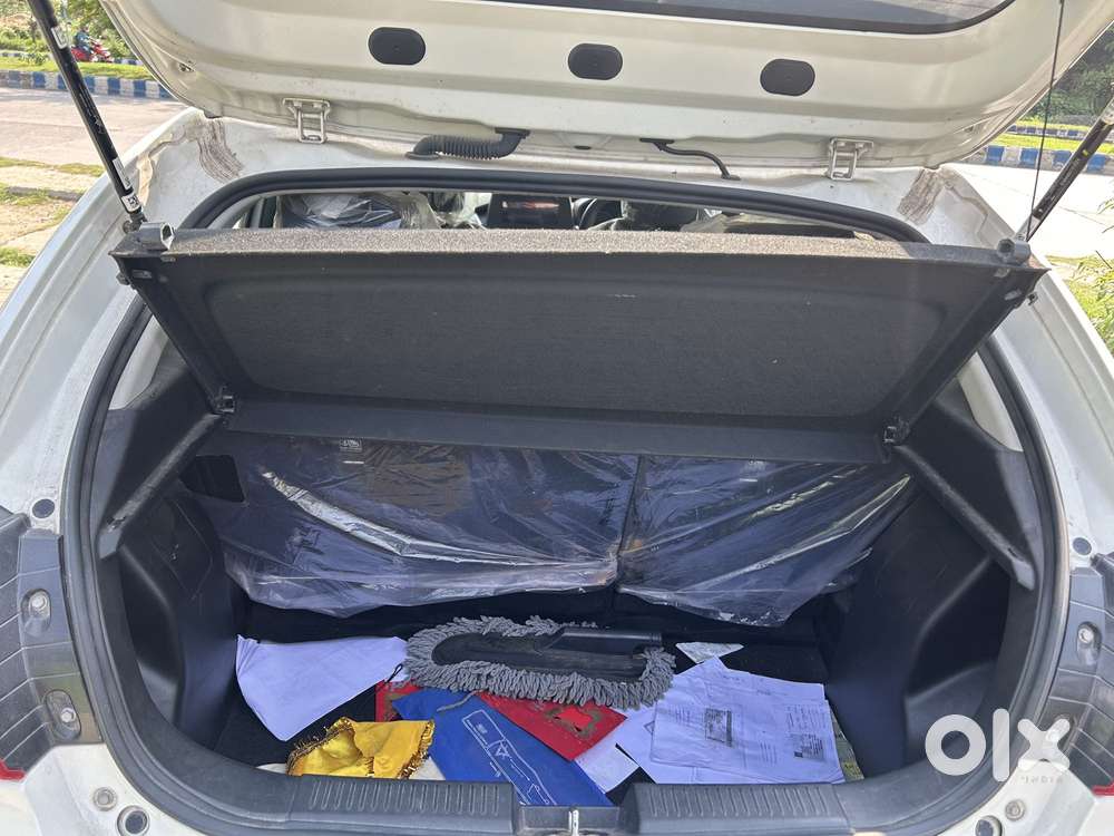 Maruti Suzuki Baleno 1.2 Zeta Shvs, 2024, Petrol