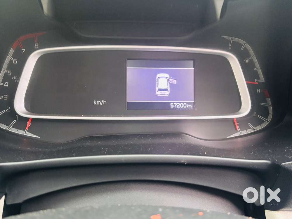 Kia Sonet Petrol Well Maintained